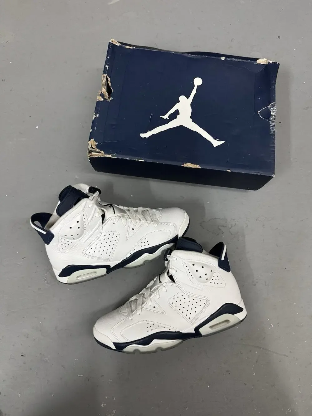 Size 8.5 - Jordan 6 Retro Midnight Navy